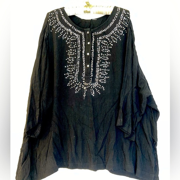 Tops - Women’s 3X black crinkle cloth blouse with rhinestone accents. Long sleeve.